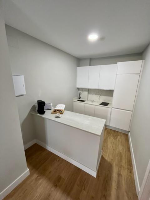 Ti1 Estiloso Loft 120M De La Catedral Tomas De Ibarra Street Sevilha Exterior foto